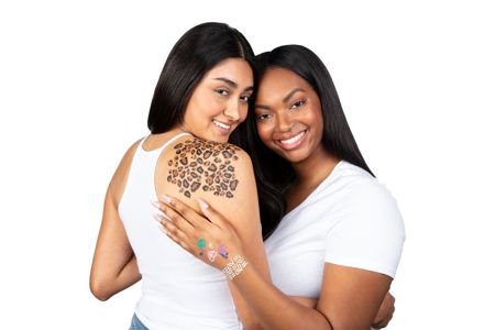 Tulip Body Art® Henna Tattoo Kit 2 girls wearing body art 
