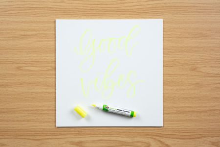Picture of 44625                               TULIP BRUSH TIP MARKER OPSTK NEON YELLOW          