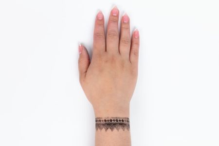 46477 Body Art Ultimate Henna Tattoo Kit Finished Design on Hand