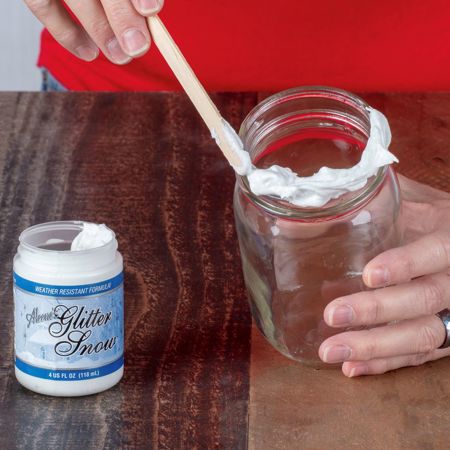 Picture of 14642 Aleene's Glitter Snow 4 fl. oz.