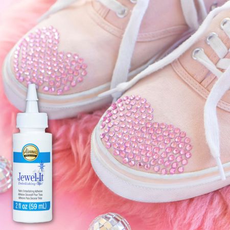 Picture of 15630 Aleene's Jewel-It Embellishing Glue 2 fl. oz.