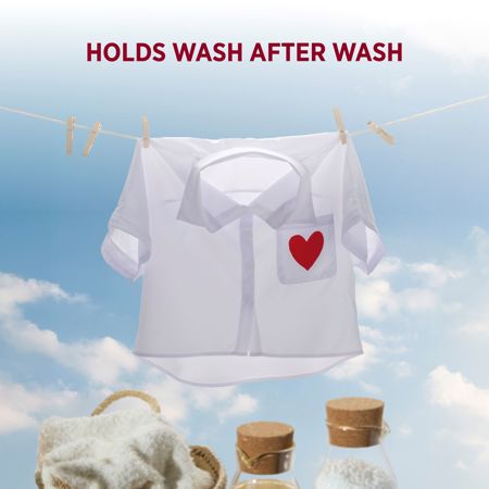 Picture of 23473 Aleene's Fabric Fusion Permanent Fabric Adhesive 4 fl. oz.